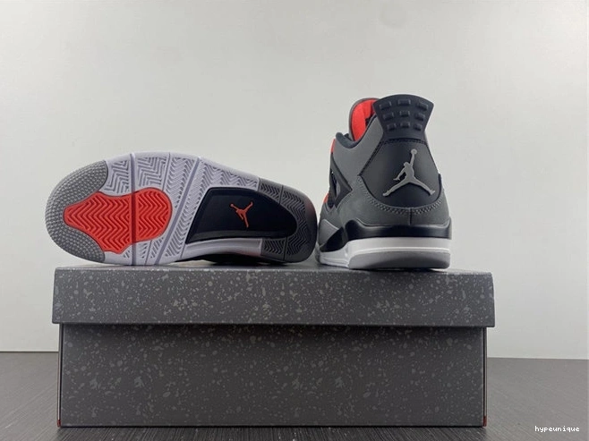 HYPE Cozy Jordan 4 3900 DH6927- Retro Infrared 1013
